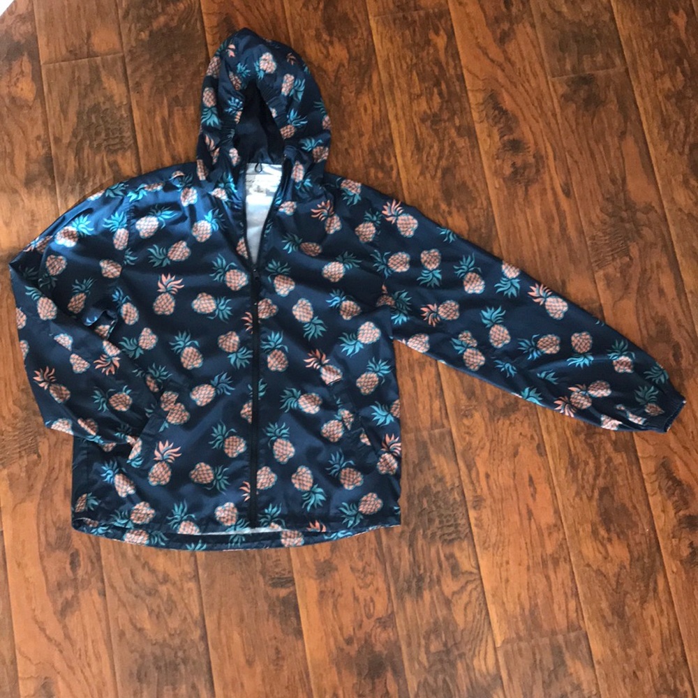 H&M label of graded goods pineapple windbreaker